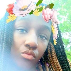 Meet your Posher, Kendra